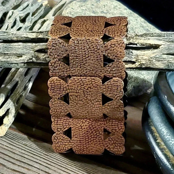 Edgy Rustic Antique Copper Geometric Textured Stretch Bracelet - Picture 2 of 8